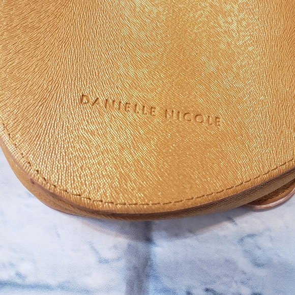 Disney Danielle Nicole Tangled Rapunzel Crossbody - Picture 6 of 7